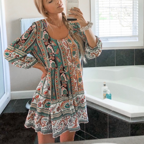 Umgee Dresses & Skirts - Boho Chic Paisley Dress